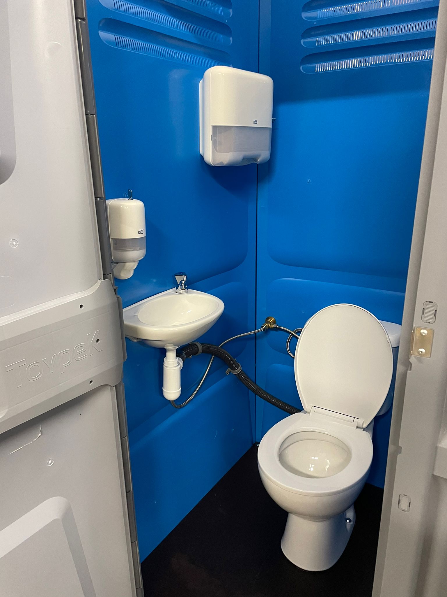 aflevering camera precedent Mobiele sanitaire toilet unit kopen | MobielToiletKopen.nl