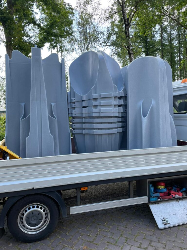 Alle plaszuilen op de wagen van mobieltoiletkopen.nl