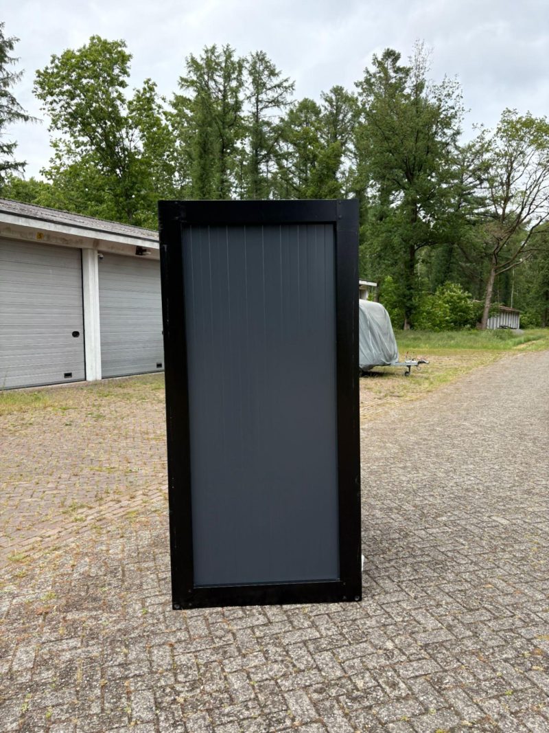 Toilet unit 1 bewerkt