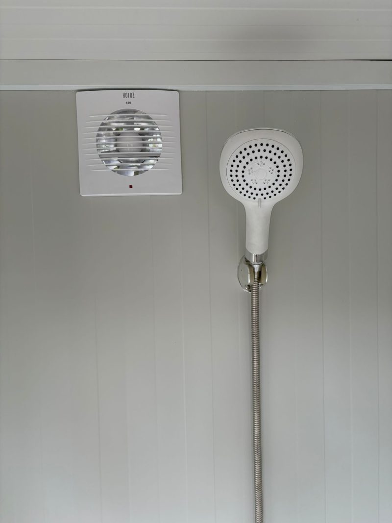 Douchekop douche unit