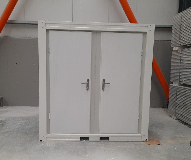 Dichte deur witte dubbele toilet unit