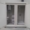 Dubbele toilet + douche unit privé sanitair