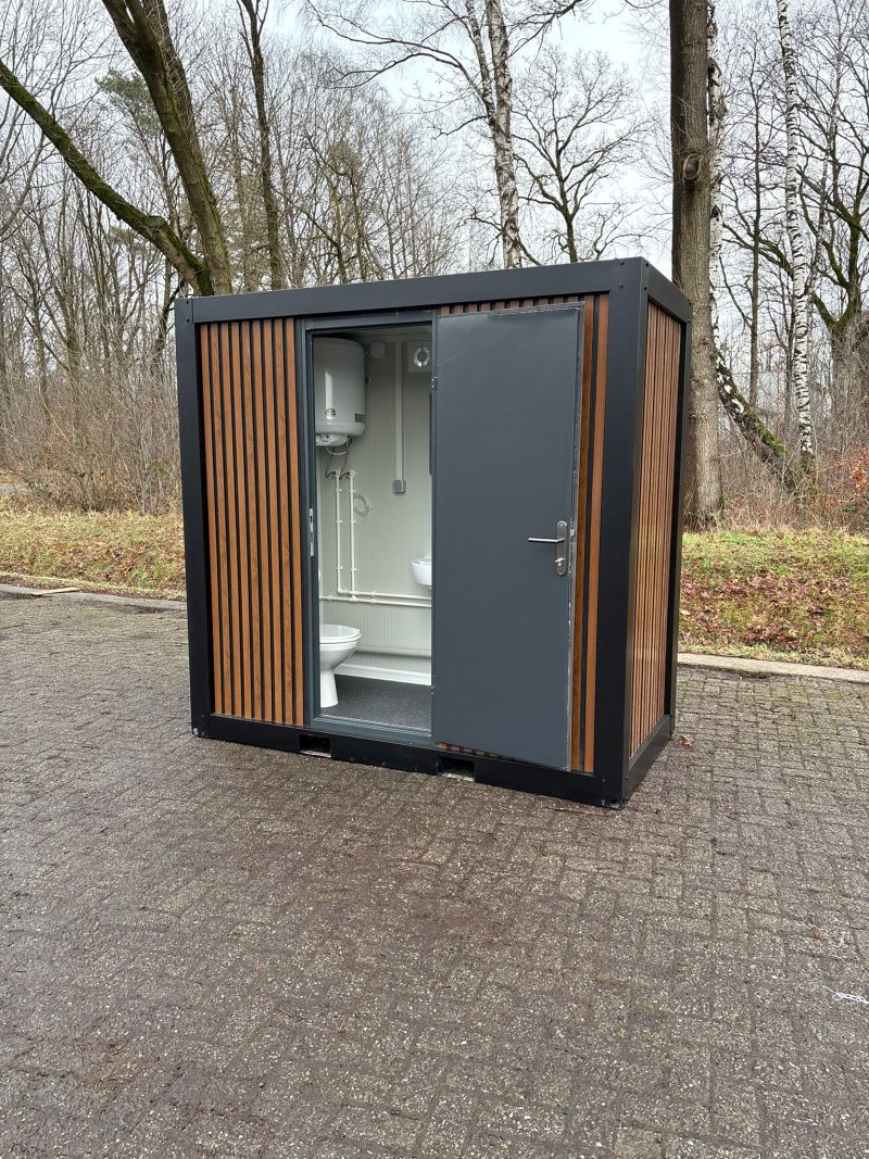 Badkamer met technische ruimte 27