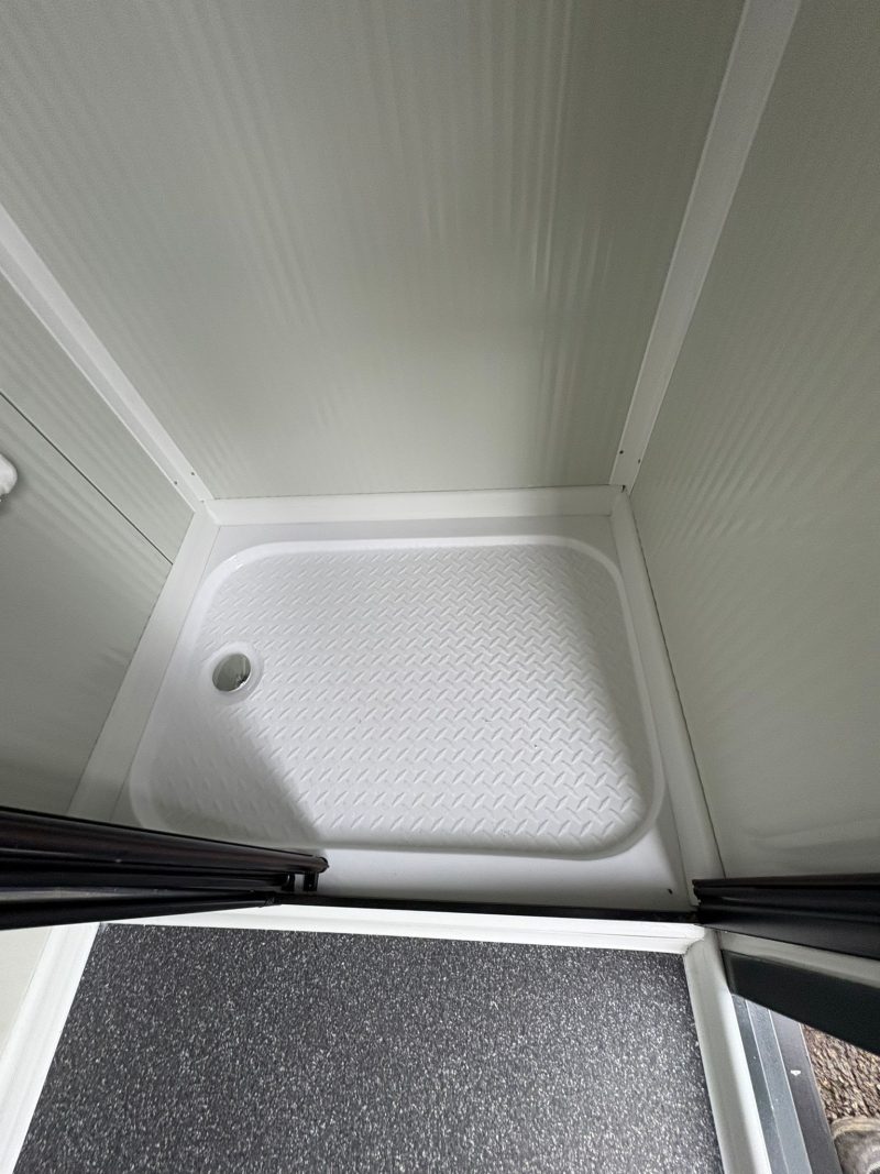 Badkamer met technische ruimte 34