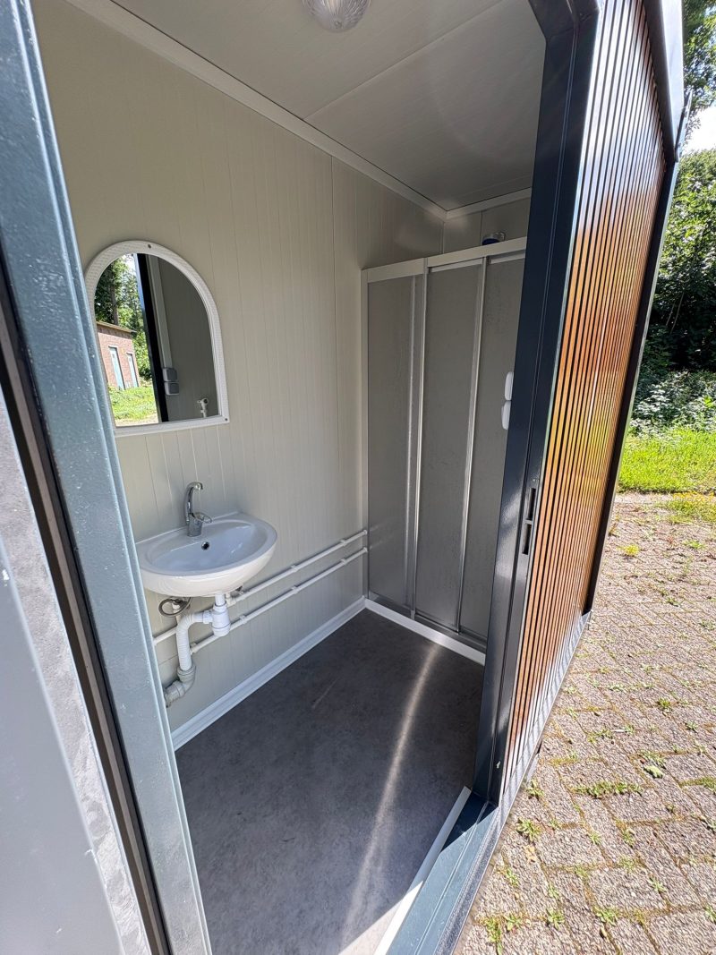 Binnenzijde badkamer unit andere kant 3