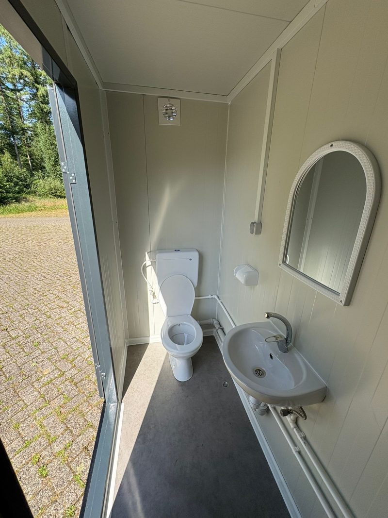 Binnenzijde badkamer unit andere kant 4