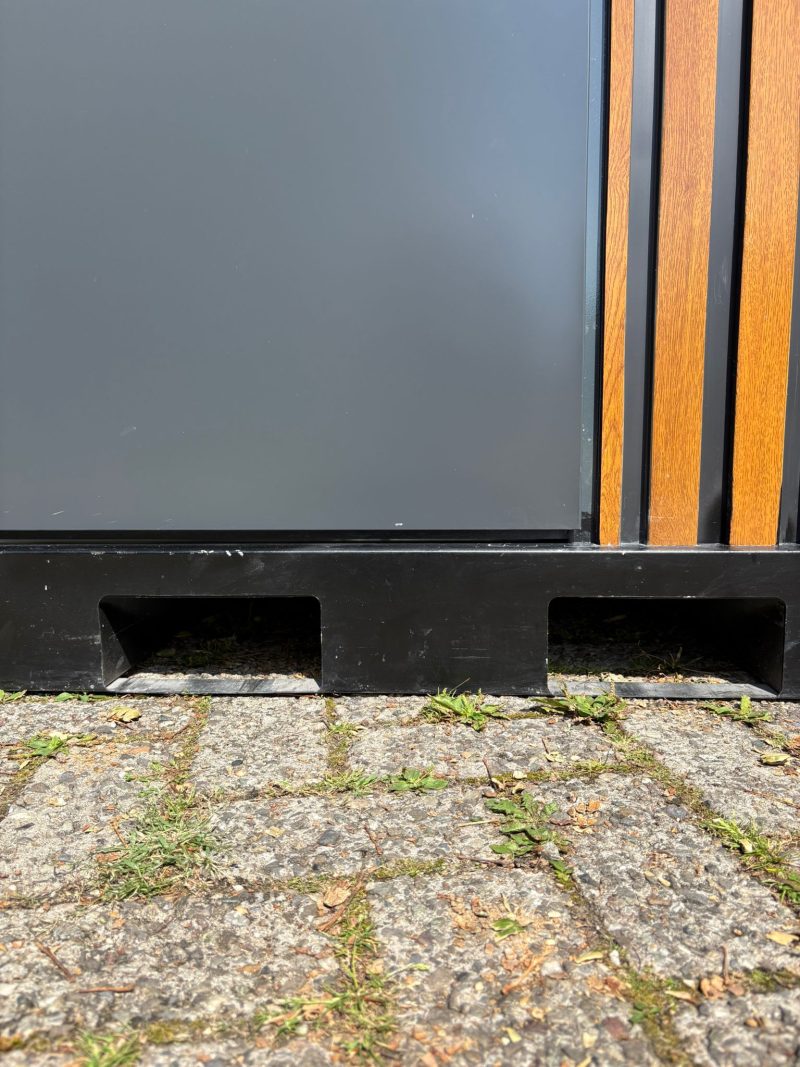 Heftruck sleuven single badkamer unit