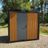 Single badkamer unit met dichte deur