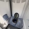 Binnenzijde en tank van een dixi toilet