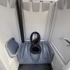 Binnenzijde van een dixi toilet