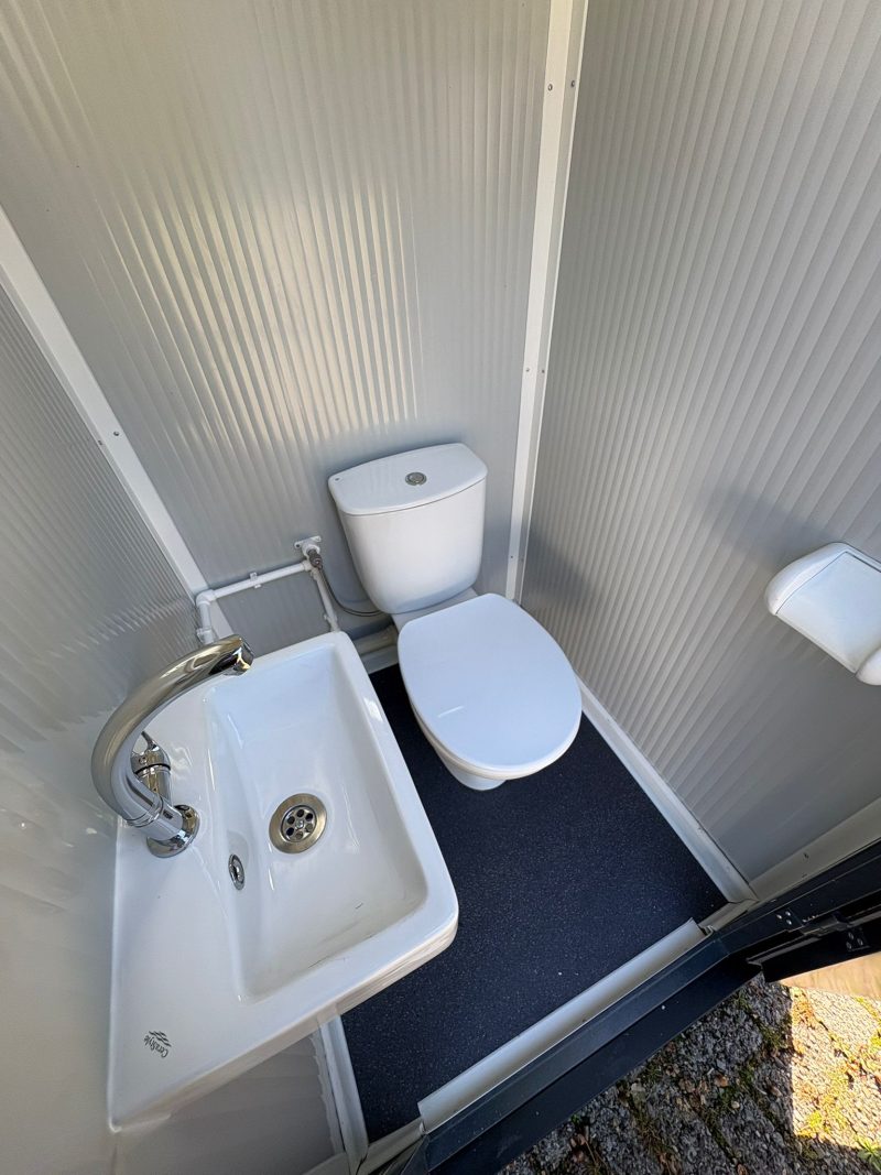 Binnenzijde toiletunit