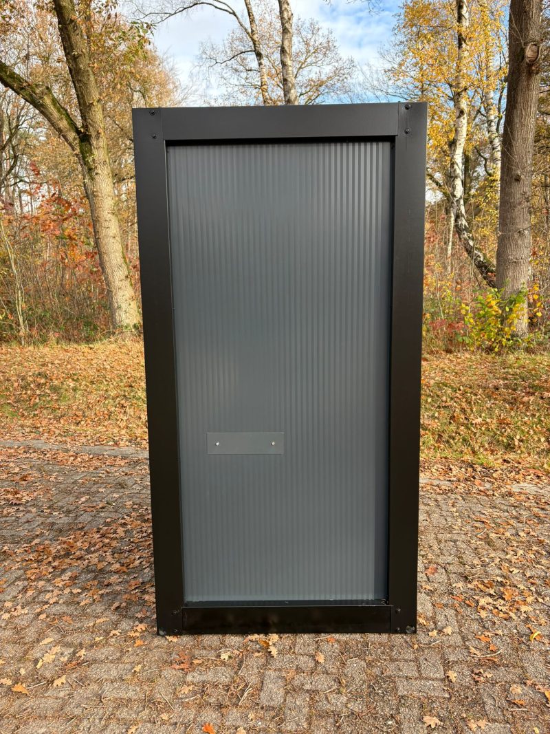 Buitenzijde zijkant 3