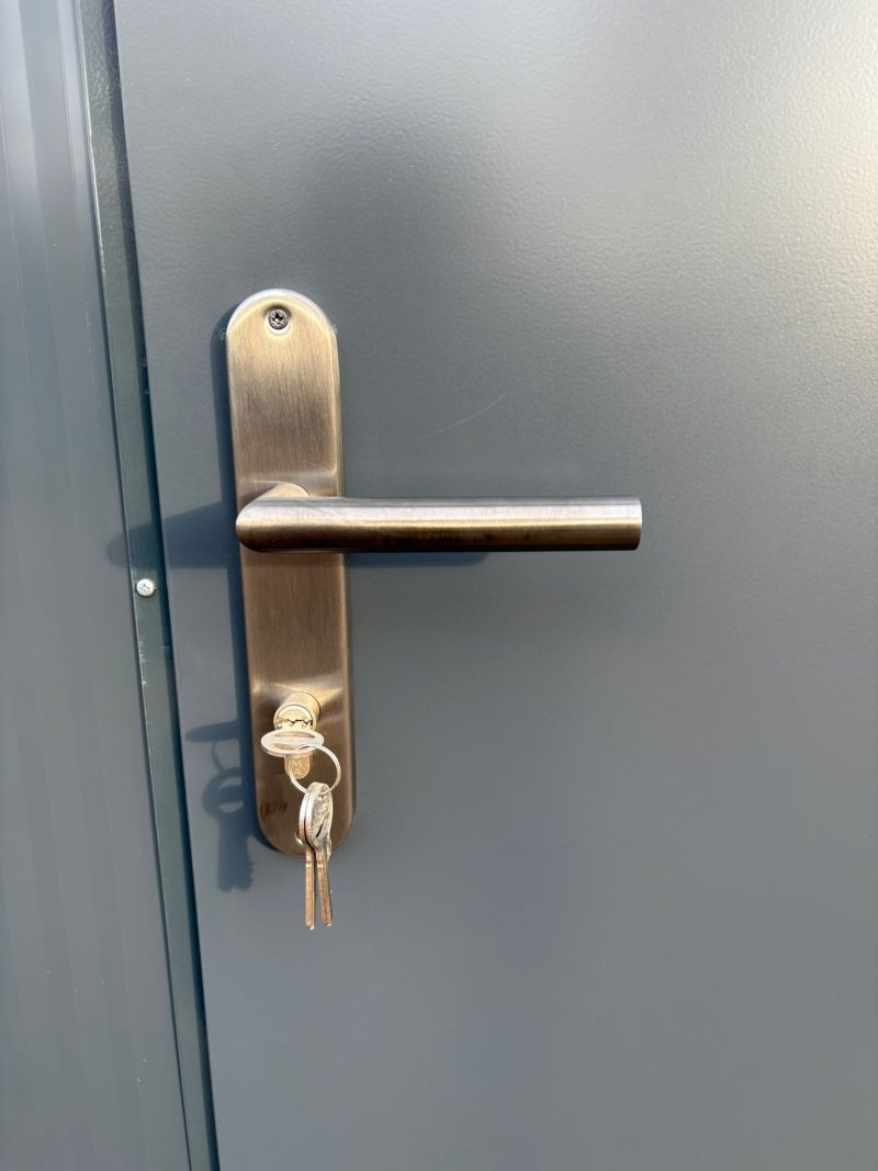 Deurklink toilet + urinoir unit