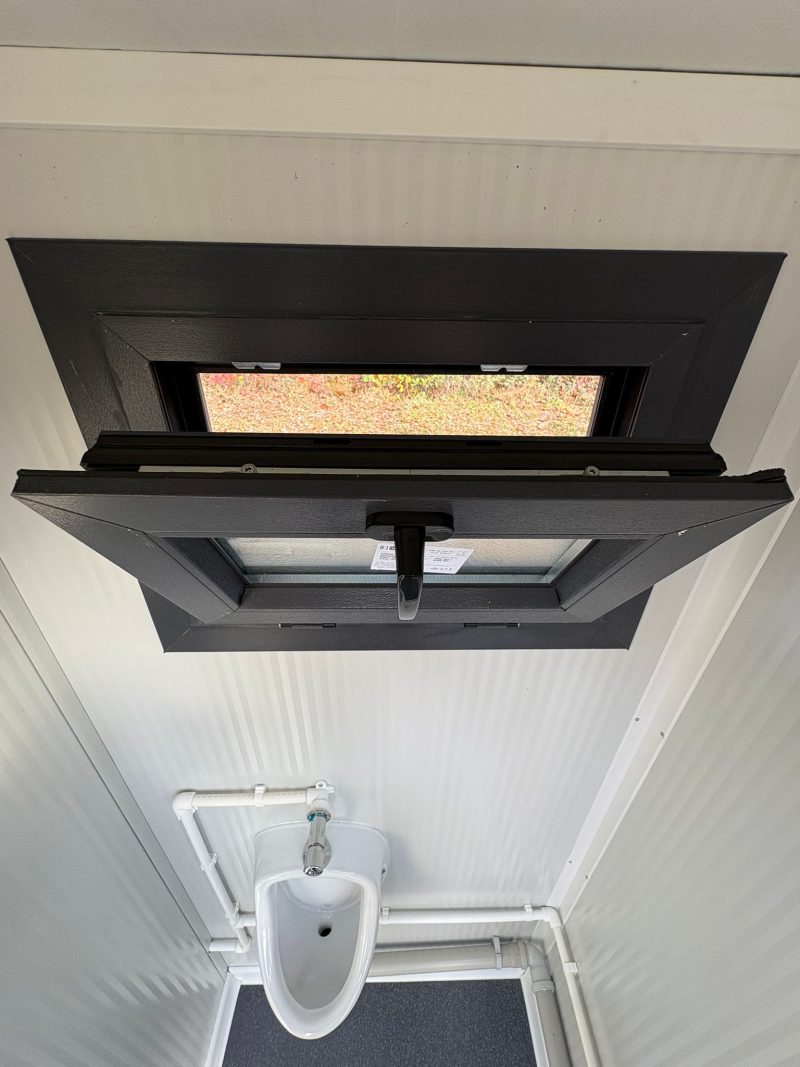 Draaikiepraam open toilet + urinoir unit ( uiroir ruimte)