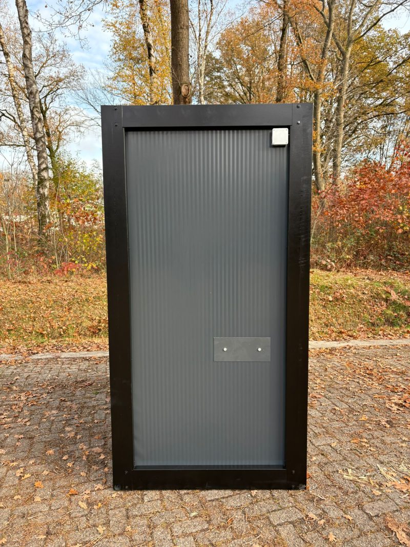 Lasdoos douche unit met omkleedruimte