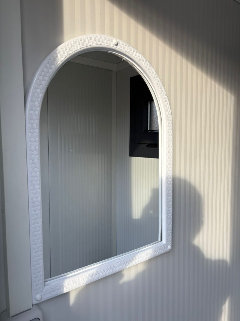 Spiegel toilet + urinoir unit