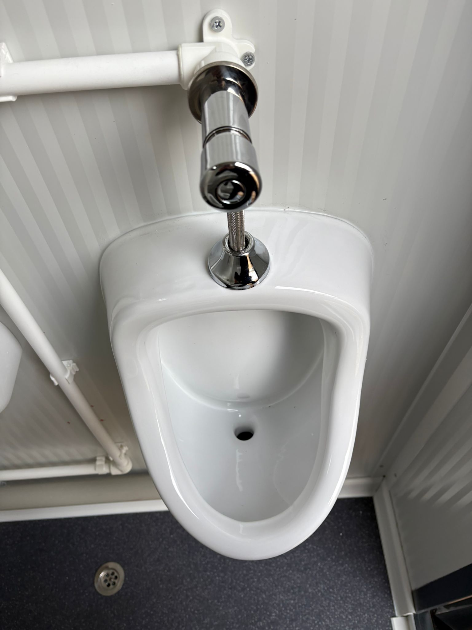 Urinoir 1 Urinoir single toilet unit met urinoir