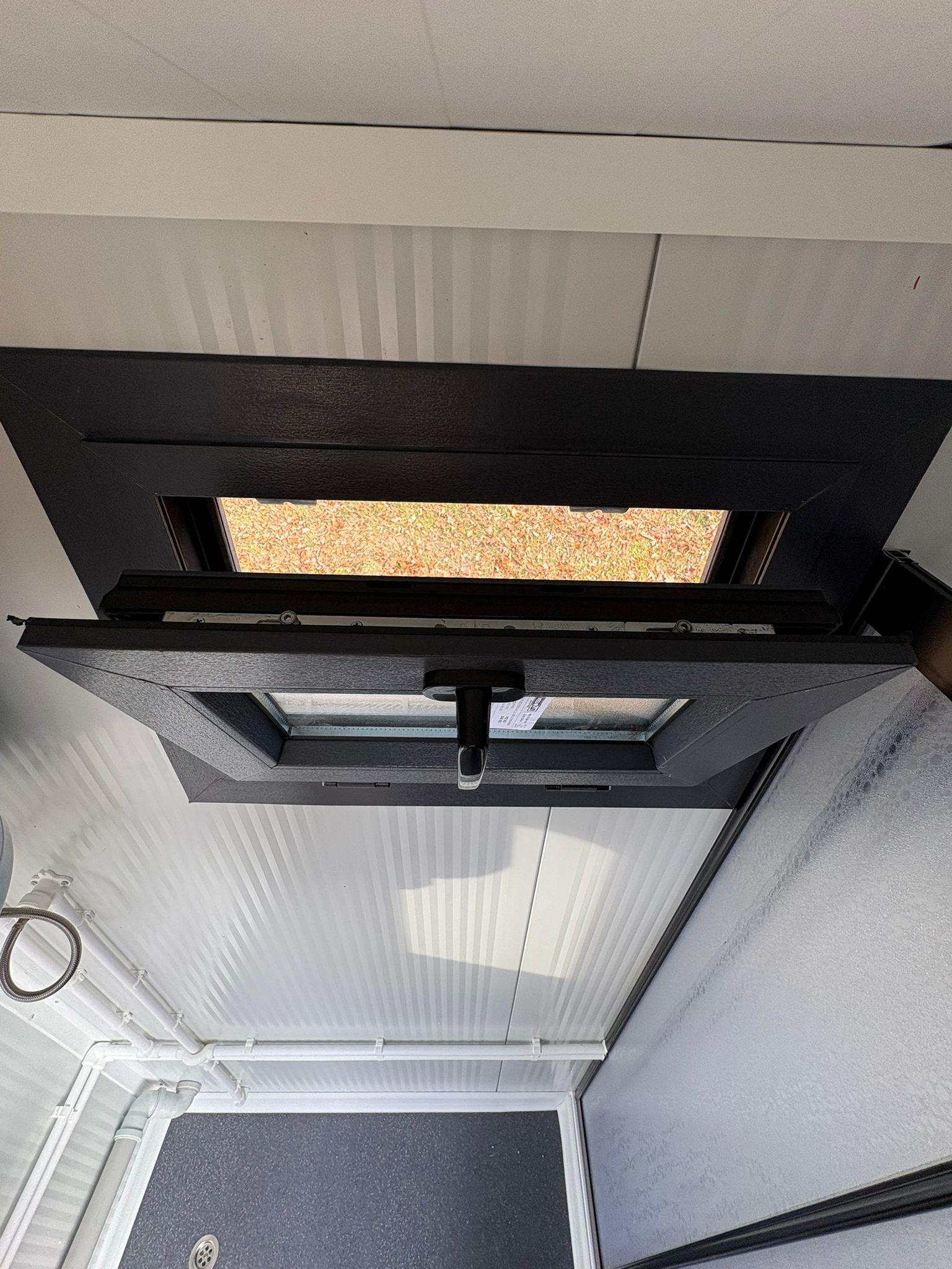 draaikiepraam open Draaikiepraam douche unit met omkleedruimte