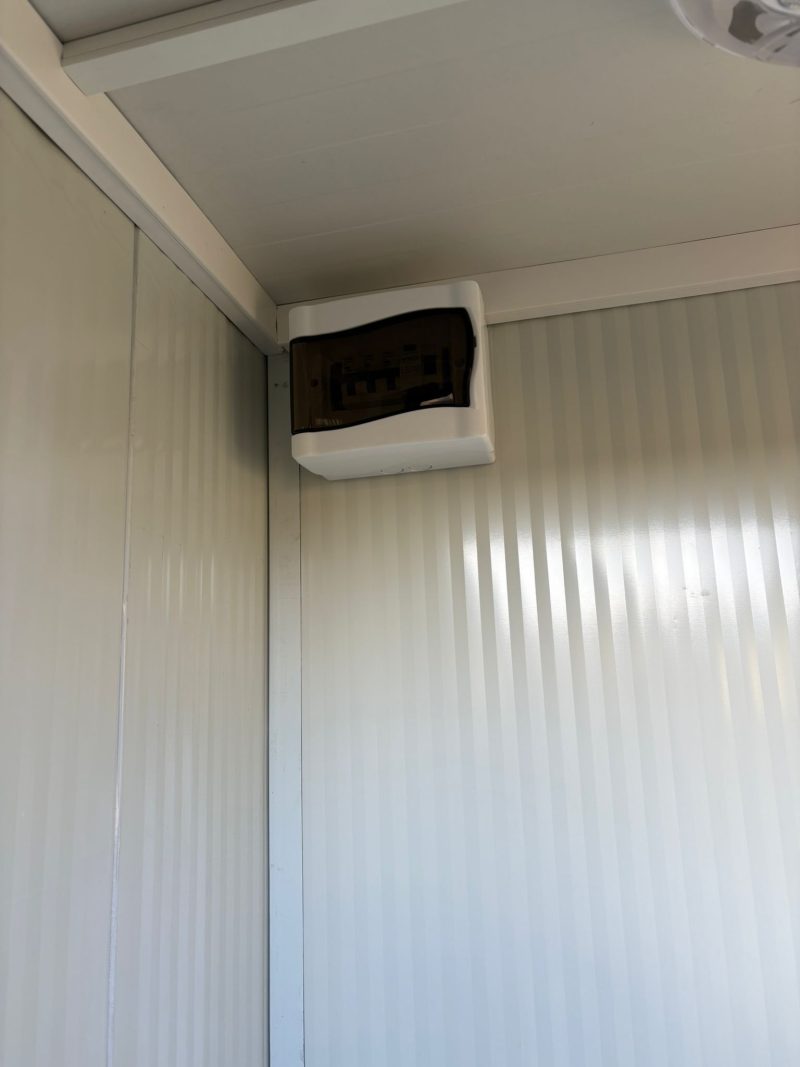 Badkamer met technische ruimte 22