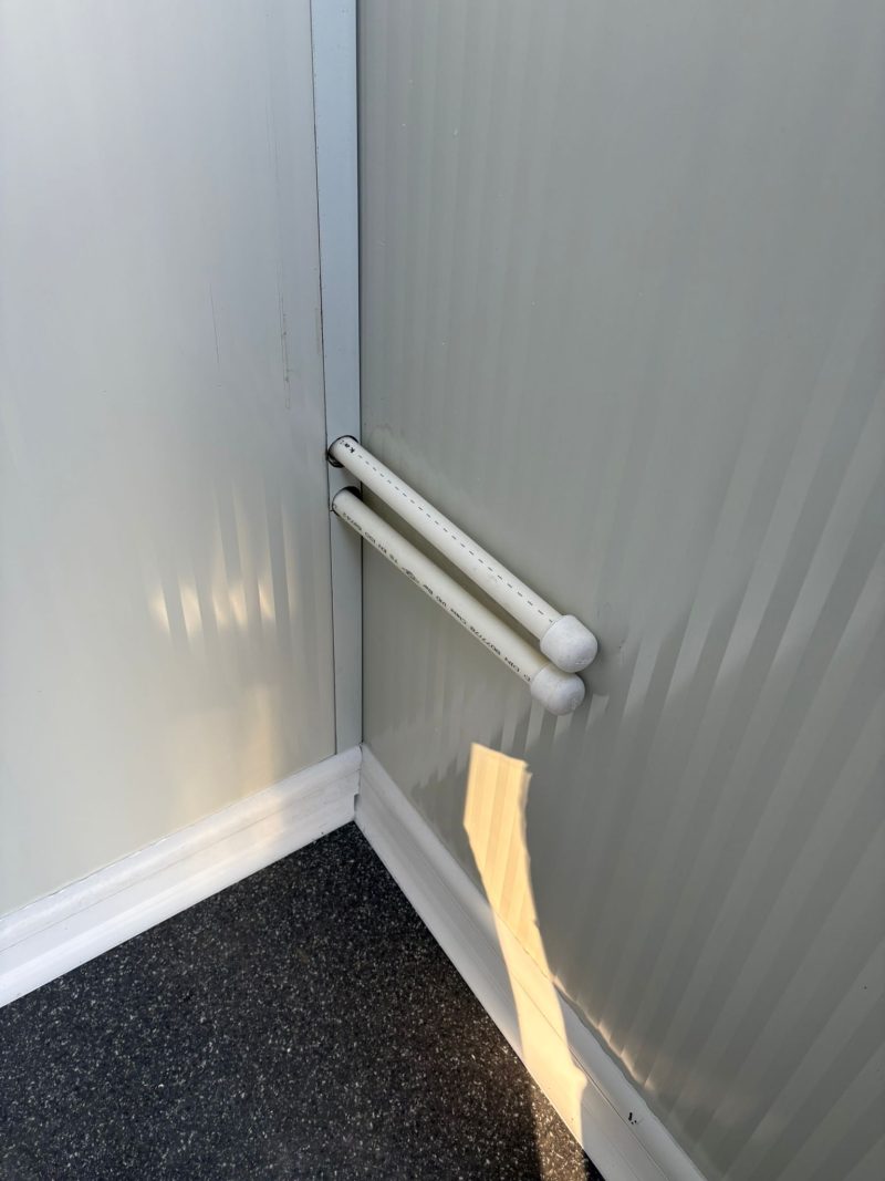 Badkamer met technische ruimte 28