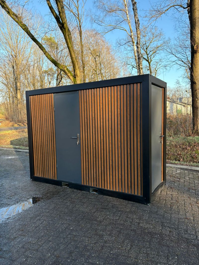 Badkamer met technische ruimte 36
