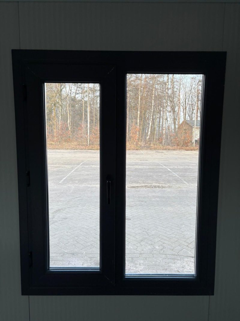 kantoorunit raam binnenzijde dicht