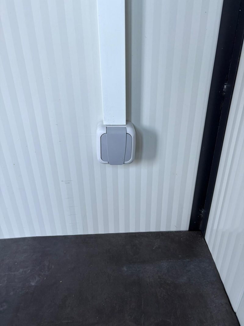 kantoorunit wandcontactdoos binnenzijde 2