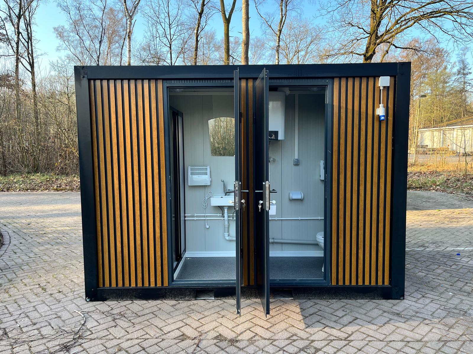 Open deuren badkamer unit 4 deurs