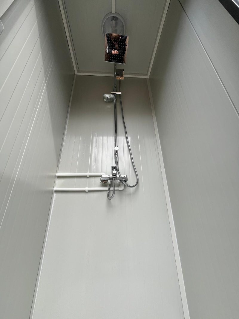 Sanitair douche ruimtes 2