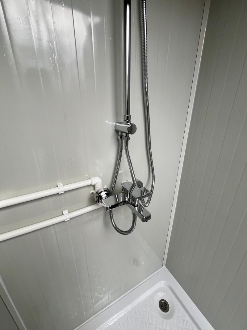 Sanitair douche ruimtes 3