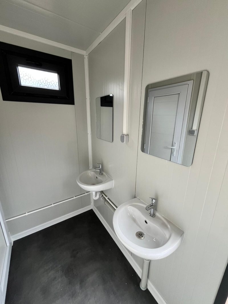 Toiletgebouw wasbak 2st