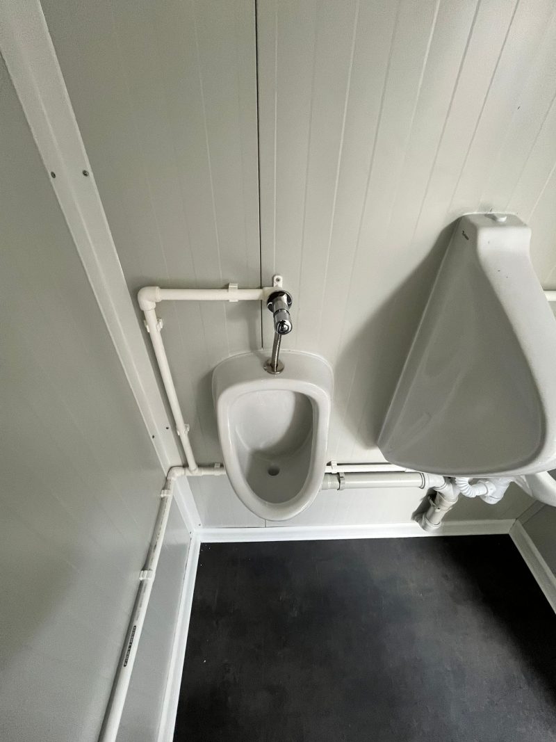Urinoir toiletgebouw 1
