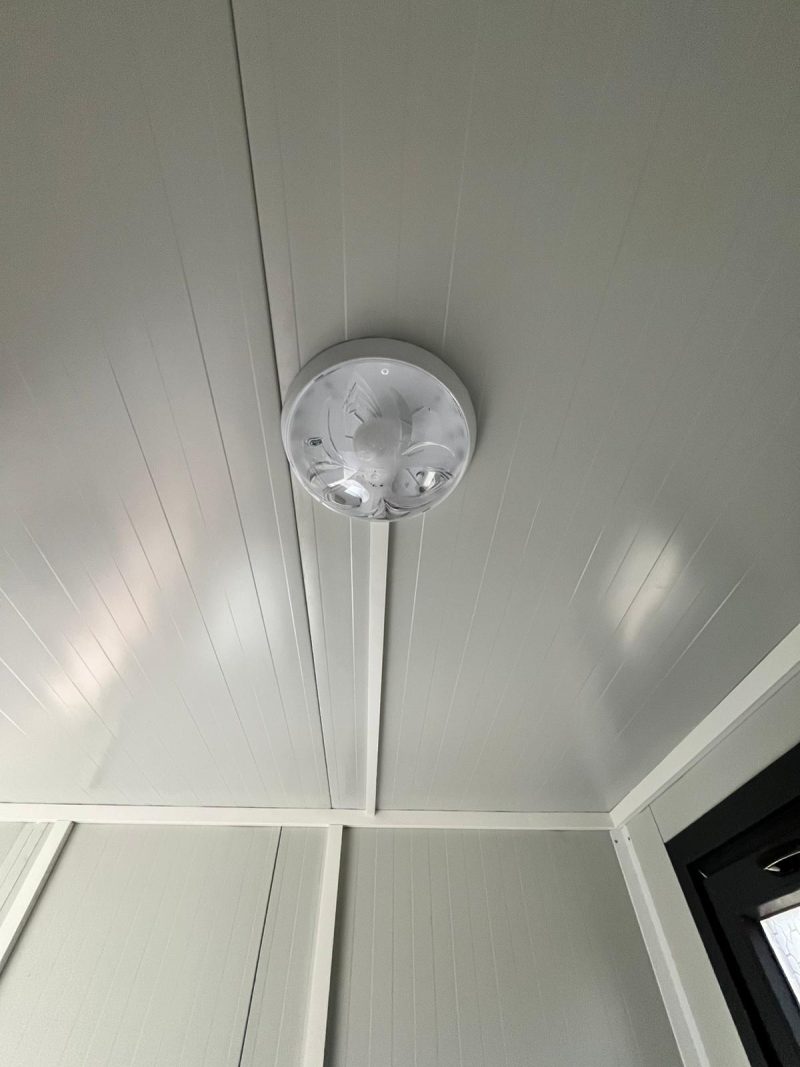 Verlichting binnenzijde toiletgebouw